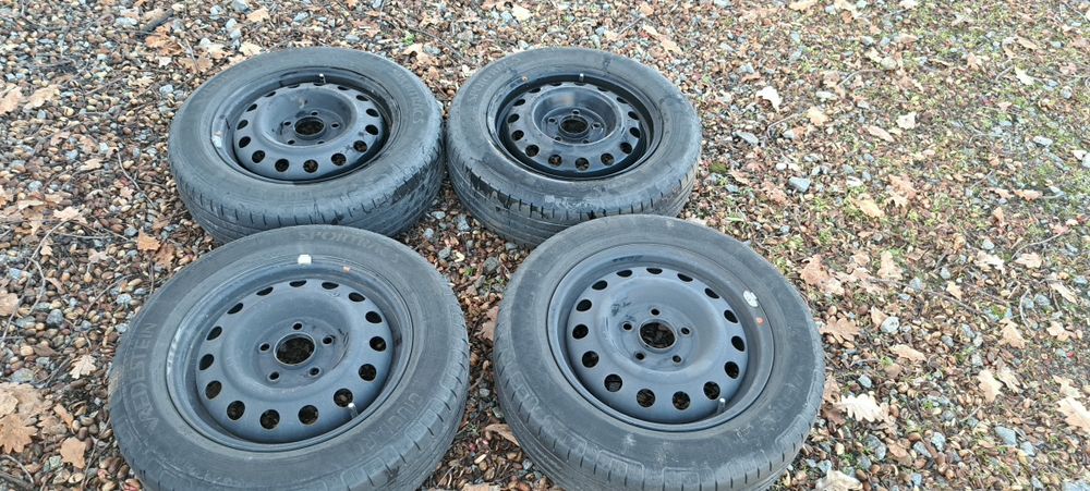 Felgi stalowe 15" z oponami 185/65/15   Hyunday i30