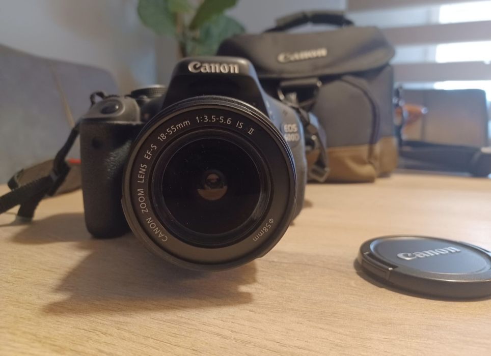 Câmara fotográfica Canon EOS 600D