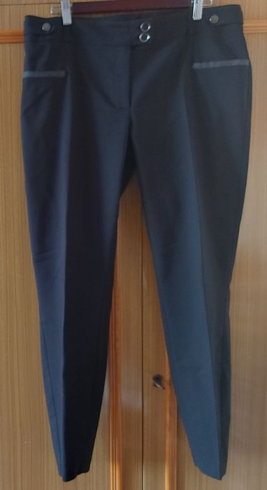 Czarne spodnie rozmiar 44
