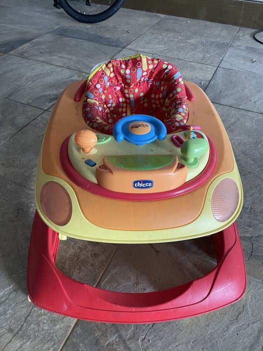 Andarilho, aranha, andador chicco