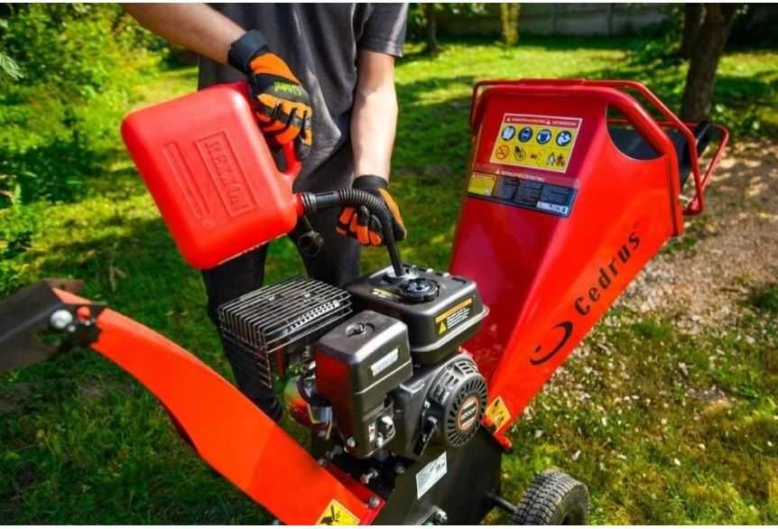 Rozdrabniacz do gałęzi,rębak wynajem,mielenia gałęzi Wynajem Transport