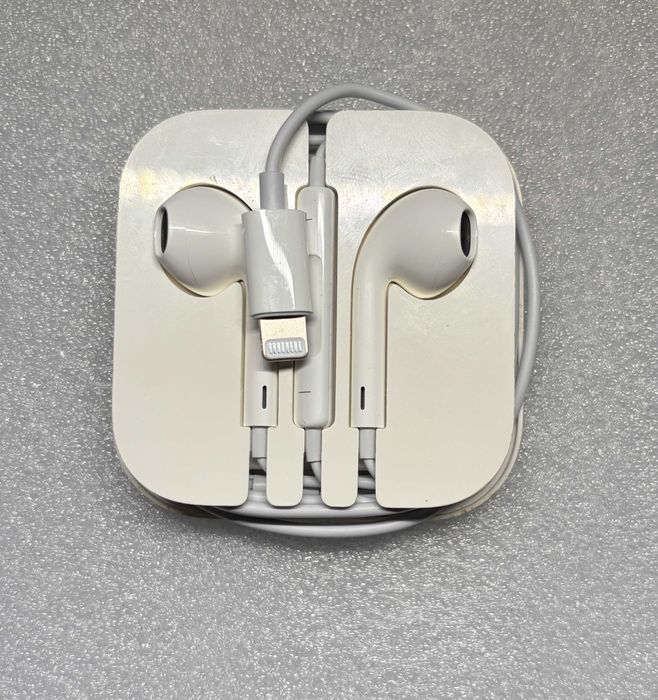 Fones Apple EarPods Lightning Originais iPhone Microfone