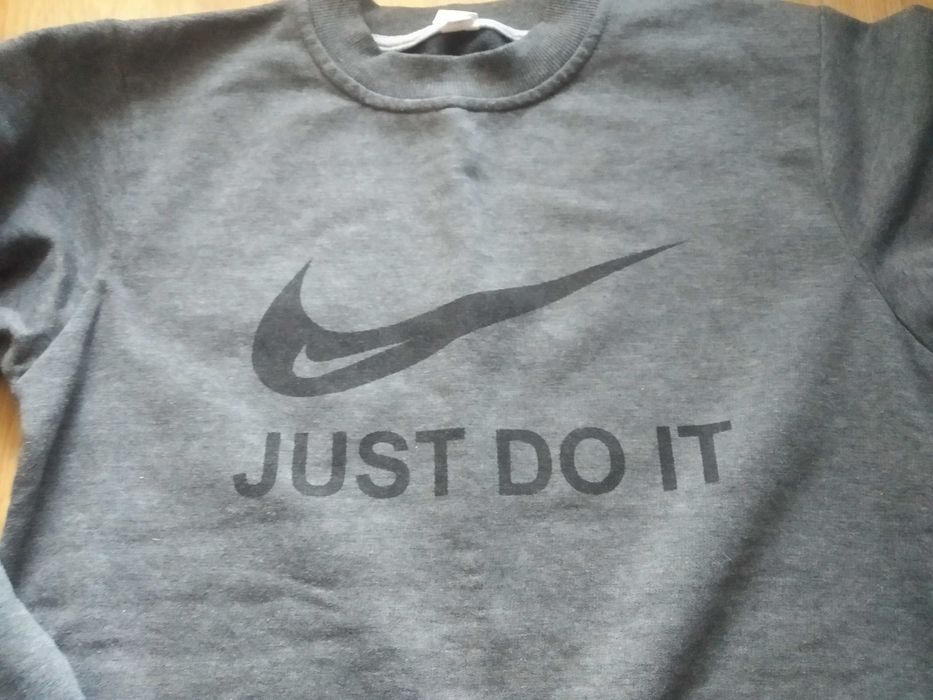 bluza NIKE chłopieca 15/16 lat