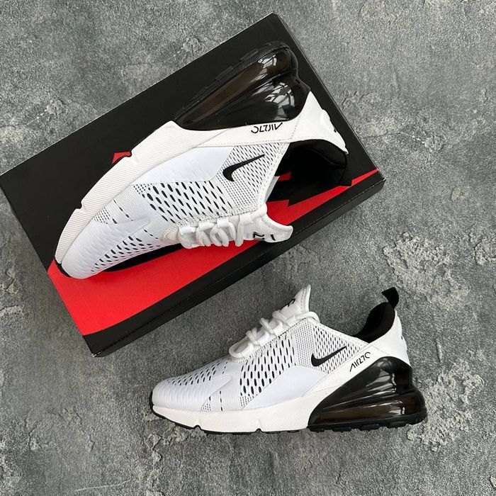 Nike Air Max 270 white/black всього за 1999грн Найк