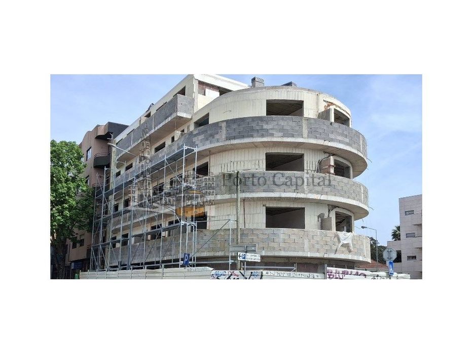 Excelente Apartamento T1, Na Senhora Da Hora Junto Ao Norte Shoping...