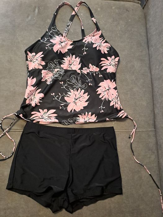 Stroj kąpielowy rozmiar XL