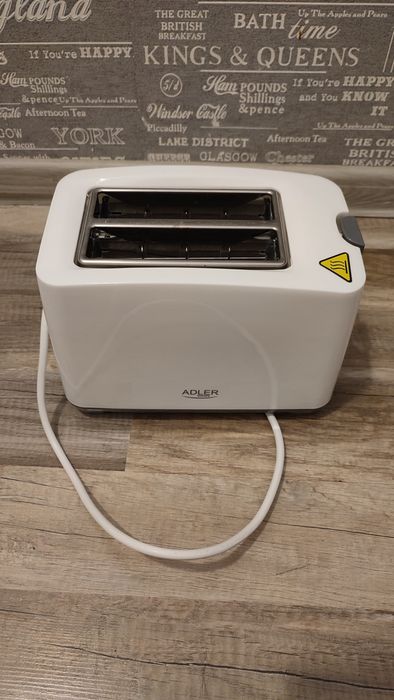 Toster AD model 3216. Moc  1000 W