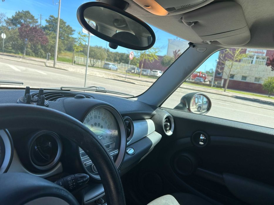 Mini One 1.4 Gasolina – 155.000 km – Vermelho Mini