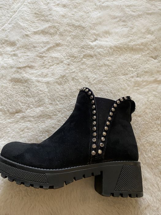Buty czarne zamszowe