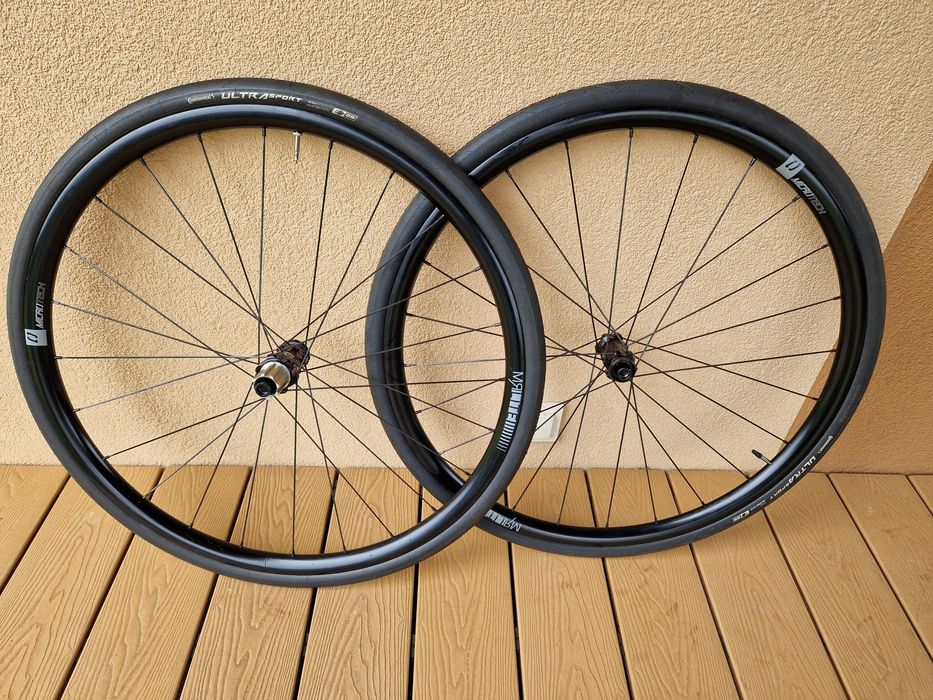 Komplet kół szosowych gravel Microtech MR LITE Continental Campagnolo