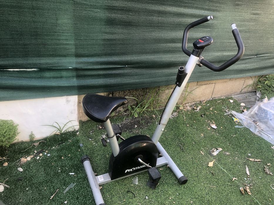 Bicicleta estática Fitness