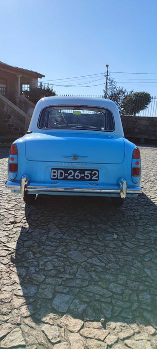 Ford Prefect Four Door Saloon De luxe (100E) classico