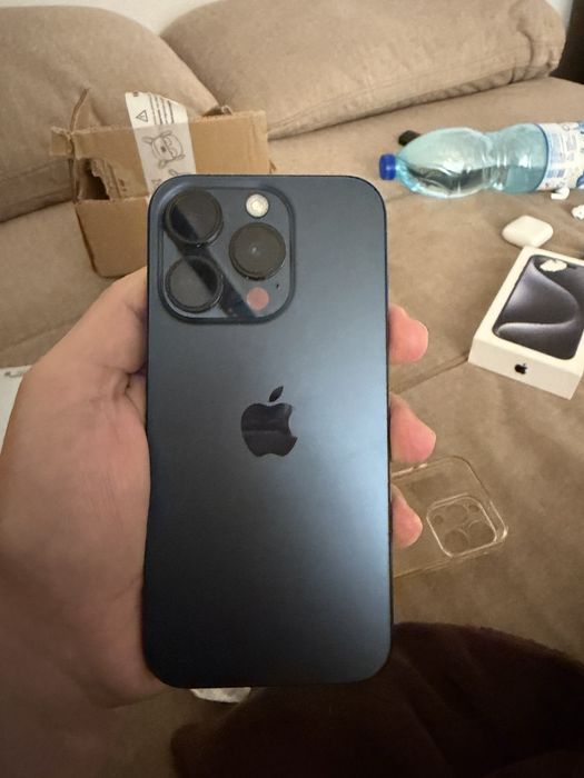 Iphone 15 pro 128 muito bem estimado