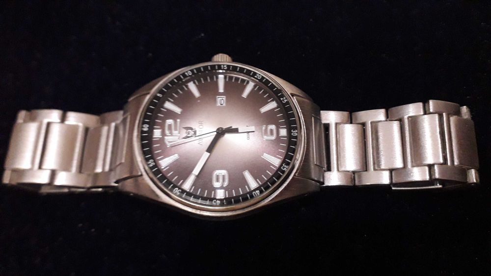 Zegarek kwarcowy  Aviator.