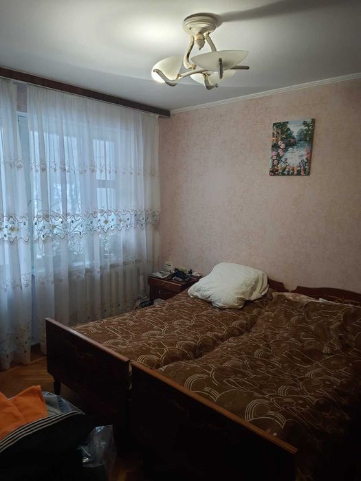 3к Озерна 75.10 кв.м., вул.Залізняка Торг