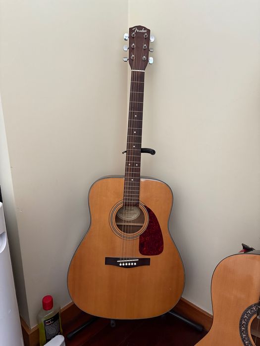 Guitarra fender DG-7