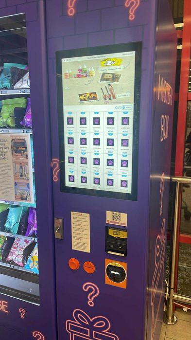 Automat vendingowy Mystery Box | Gotowy Biznes | Nowy | Zatowarowany