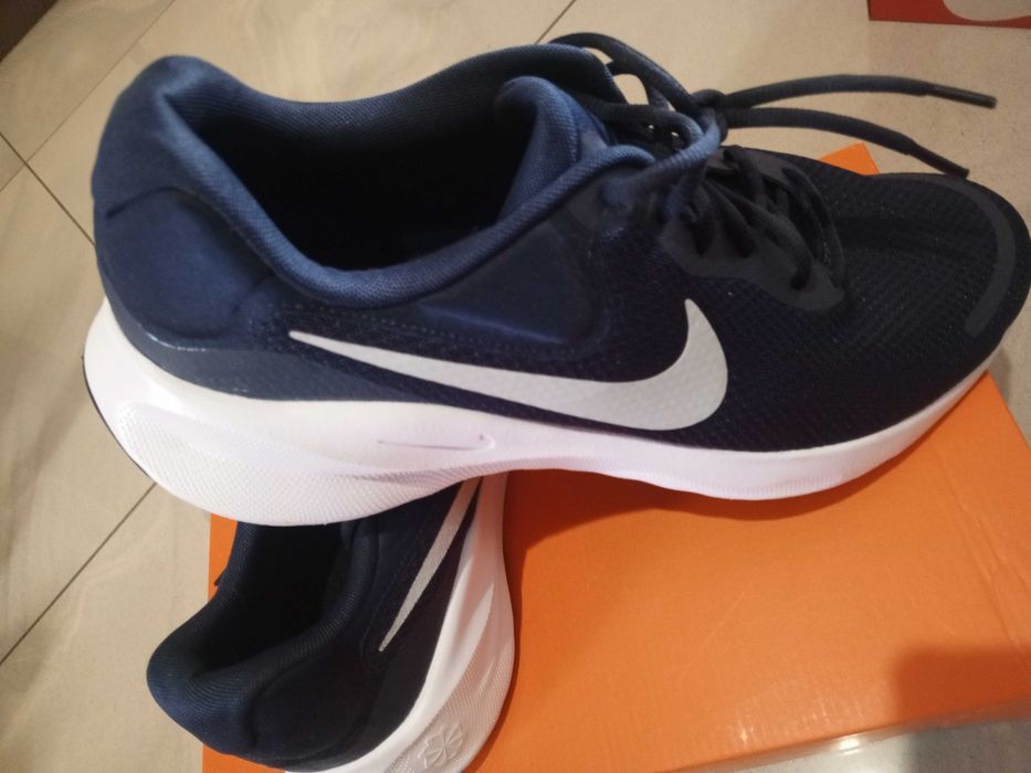 Buty Nike Revolution 7 roz 47, 5