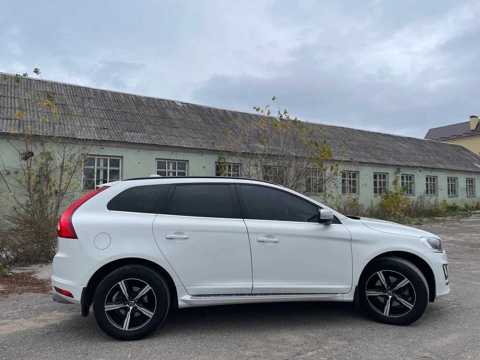 Volvo XC60  2017р 2.0 бензин