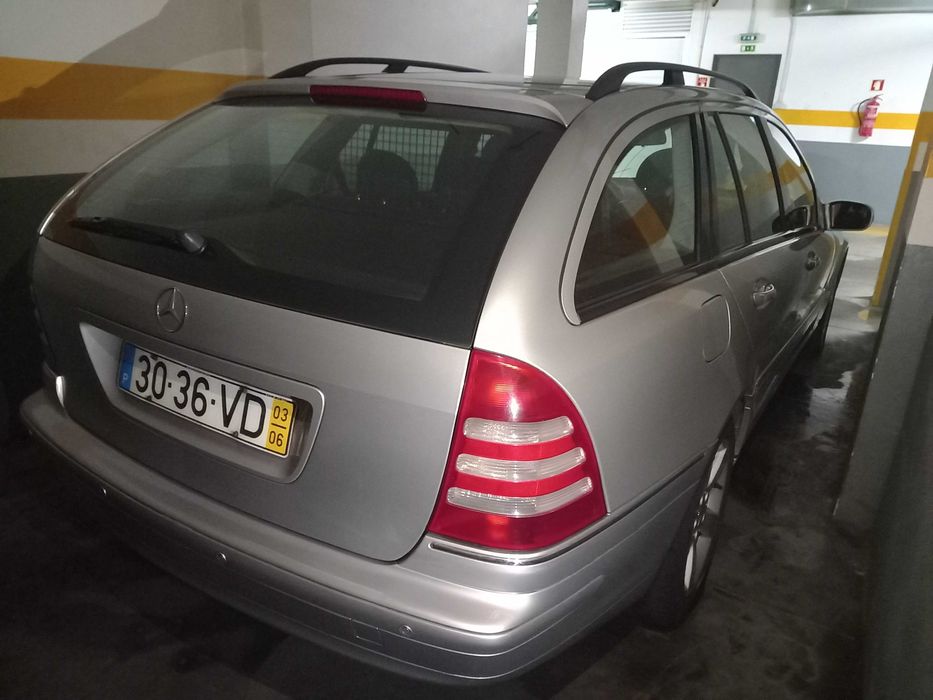 Veículo Mercedes Benz