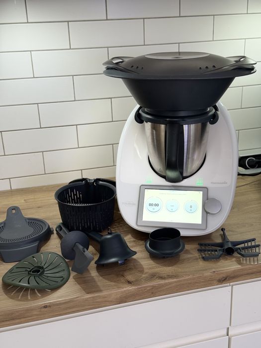 Sprzedam Thermomix TM6 stan bdb + dodatki