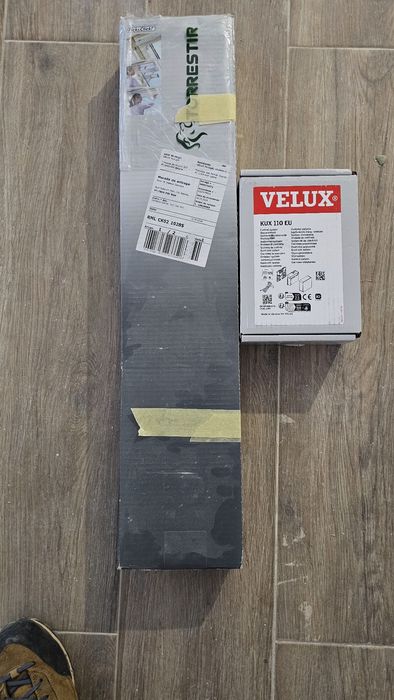 Cortina elétrica VELUX
