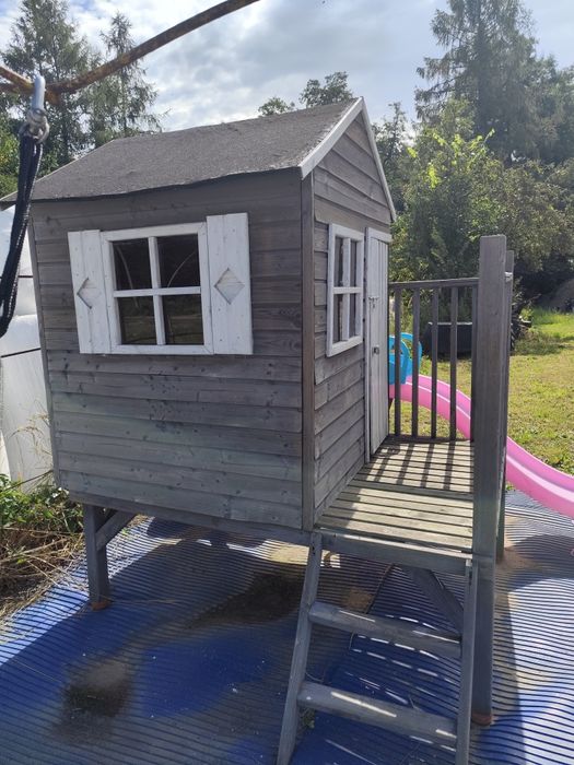 Domek drewniany dla dzieci