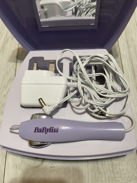 BaByliss pęseta z podświetleniem