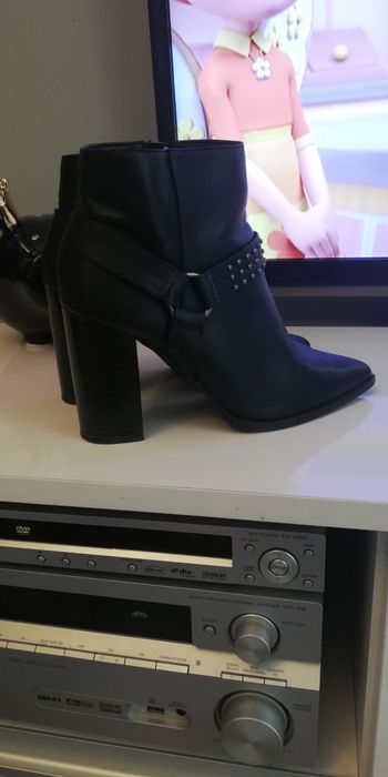 Botki czarne 38 szpilki