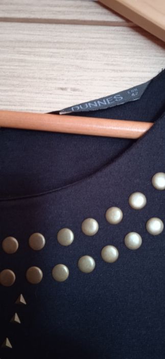 Sukienka z ćwiekami