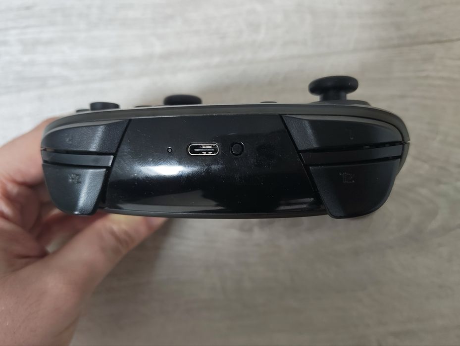 Nintendo Switch Pro kontroler HAC-013