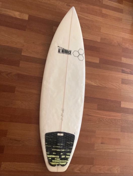 Prancha de surf tamanho 5’9 da Al-Merrick