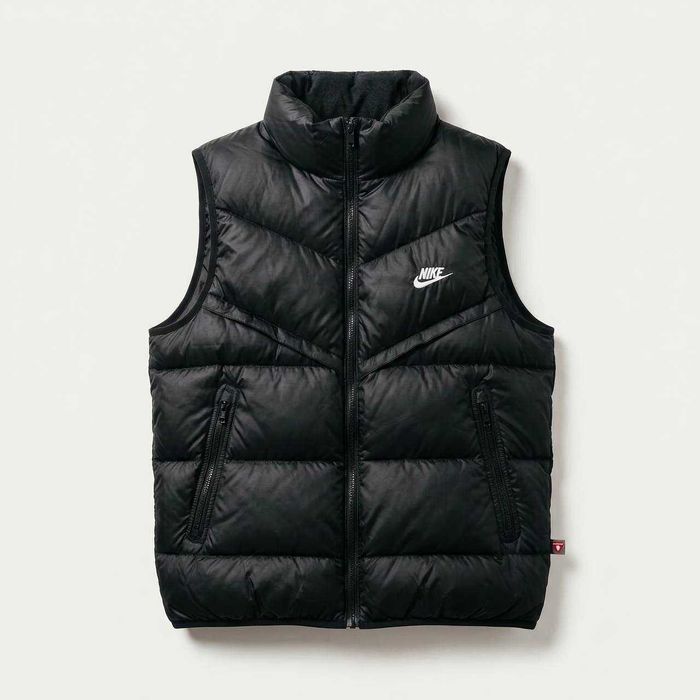 Жилетка Nike Storm-Fit, найк шторм фіт, чорна жилетка найк