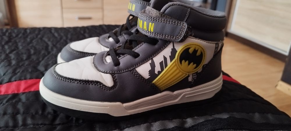Buty jesienne dla chłopca Batman 33