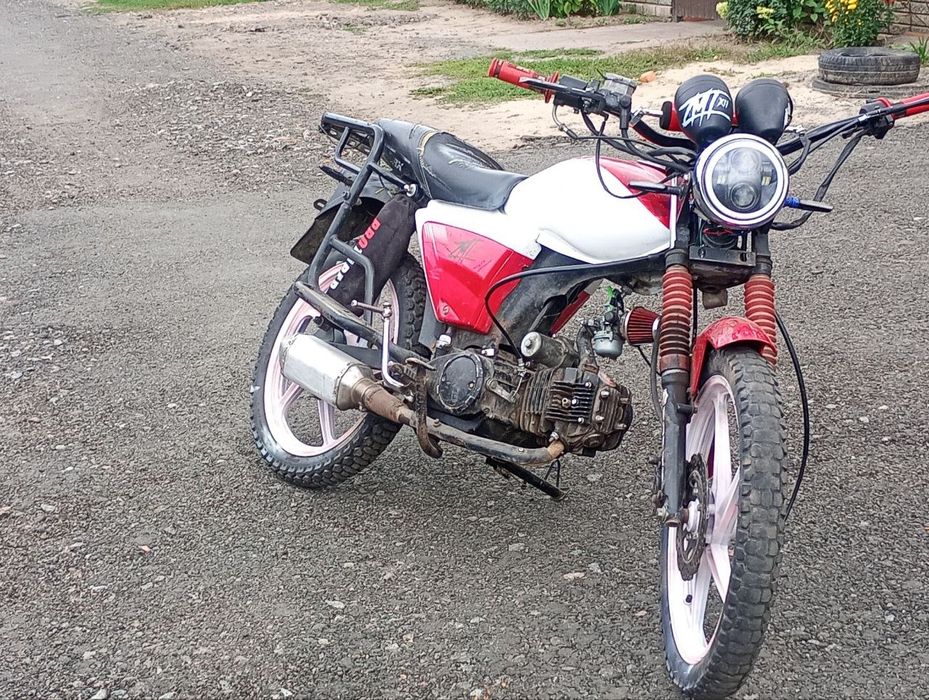 альфа 125 кубов червона