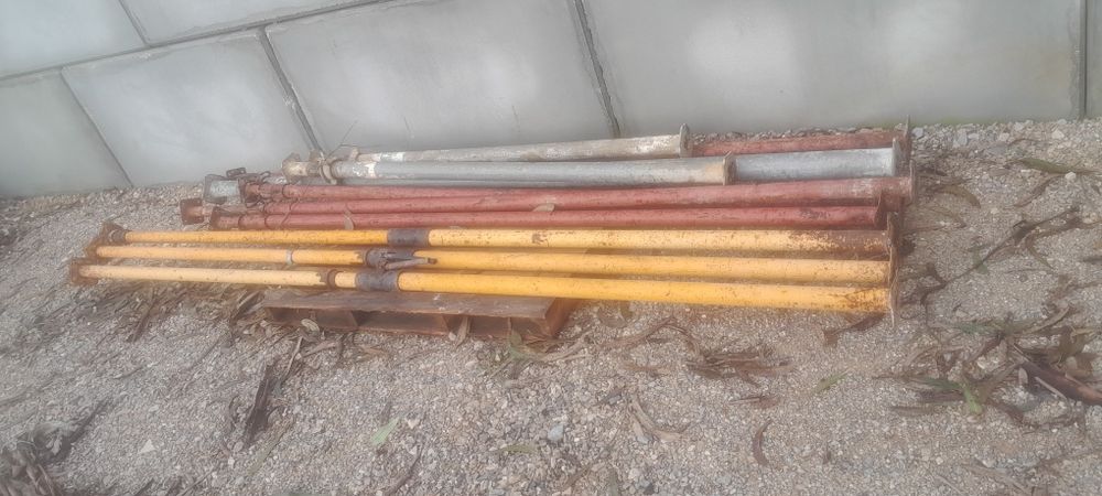 Escoras prumos its 5/6 metros