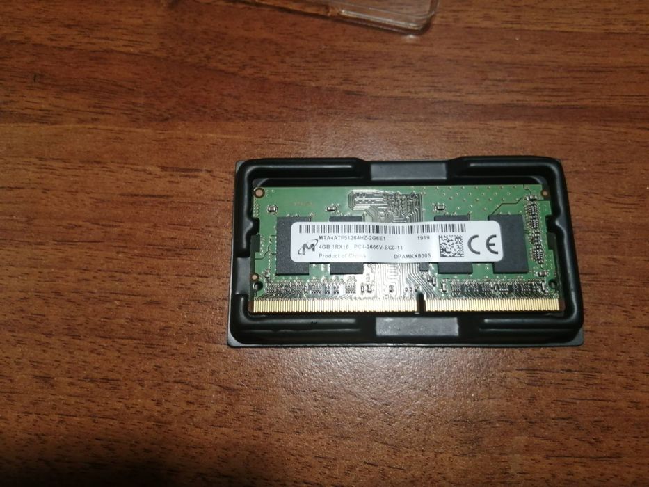 Продам новую ноутбучную оперативку ddr4 4 gb