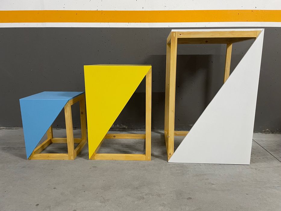 Mesas quadradas vasadas