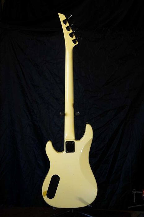 Fernandes PJS-50 MIJ gitara basowa skala 32"