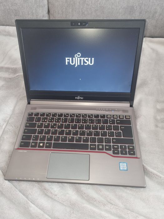 Fujitsu Lifebook E736 i5 de 6th geração