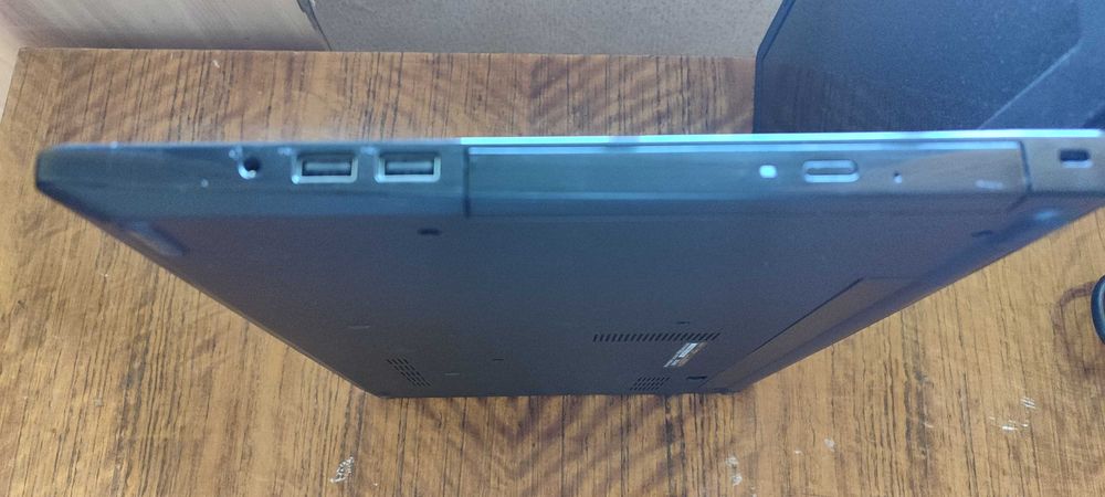 Ноутбук Dell В отличном состоянии.