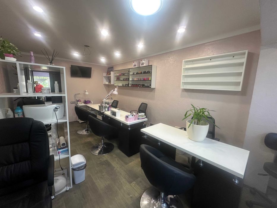 От владельца. Без % Продам действующий салон красоты пр. Отрадный 30