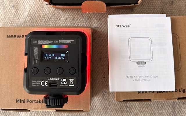 NEEWER RGB61 mini lampa led RGB magnetyczna hot shoe