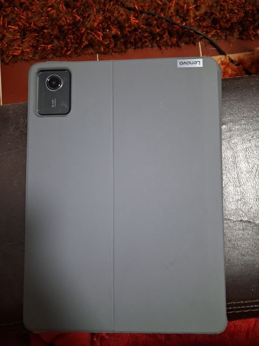 Tablet Lenovo M11 com capa e caneta
