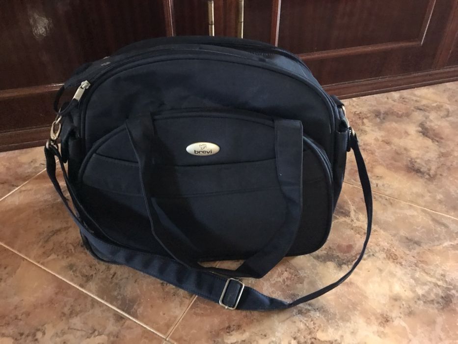 Mala de maternidade exelente
