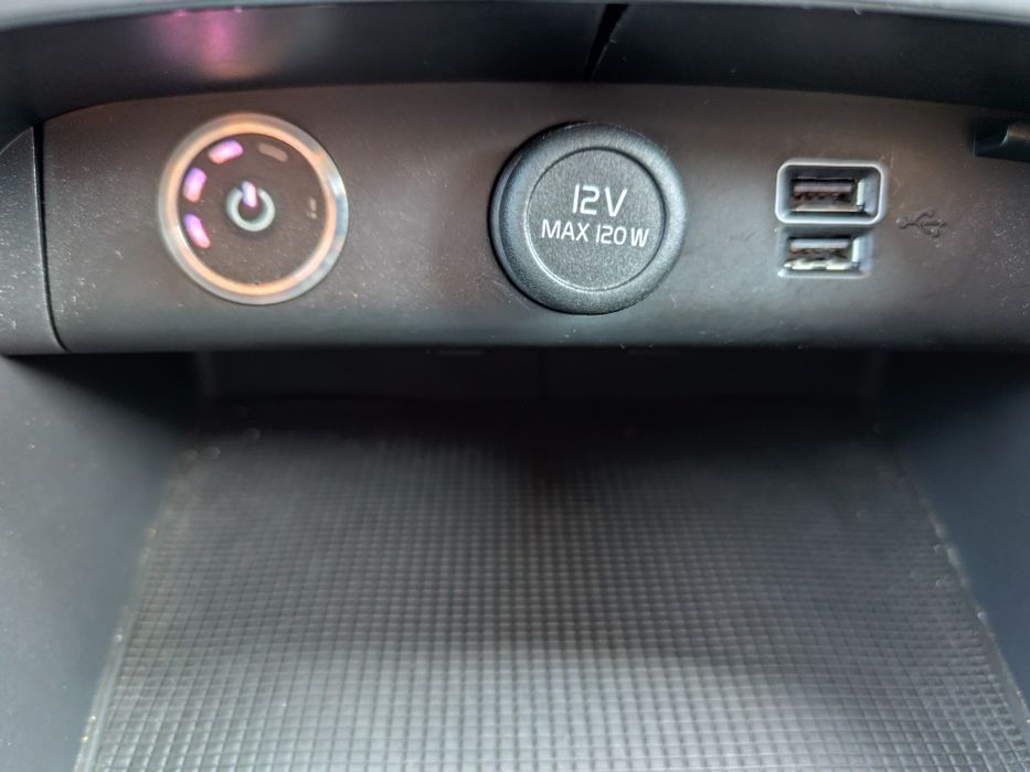 Volvo Xc40 1.5 T2 130cv  Gasolina + Gpl