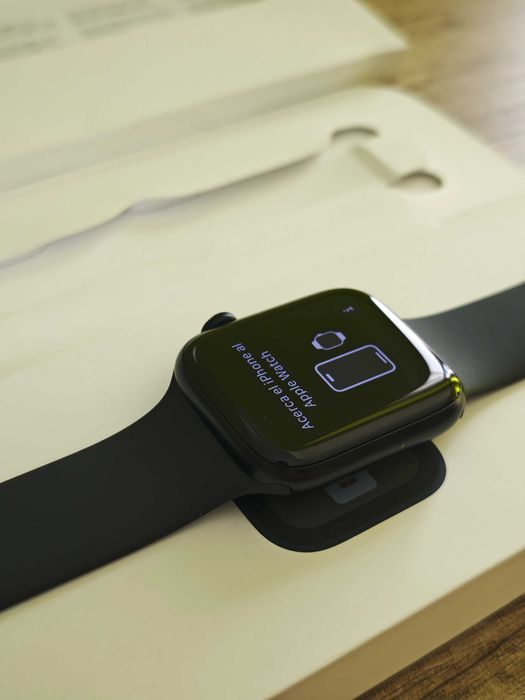 Apple Watch SE 2gen GPS koperta 44mm z aluminium Północ Gwarancja