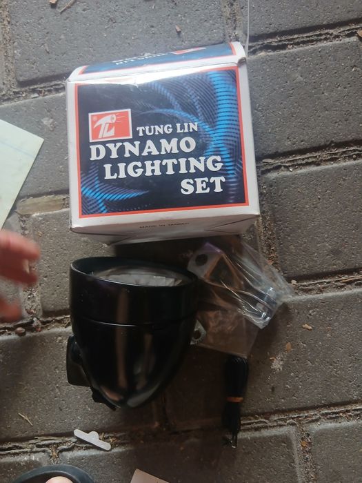 Nowa lampka rowerowa na włącznik .