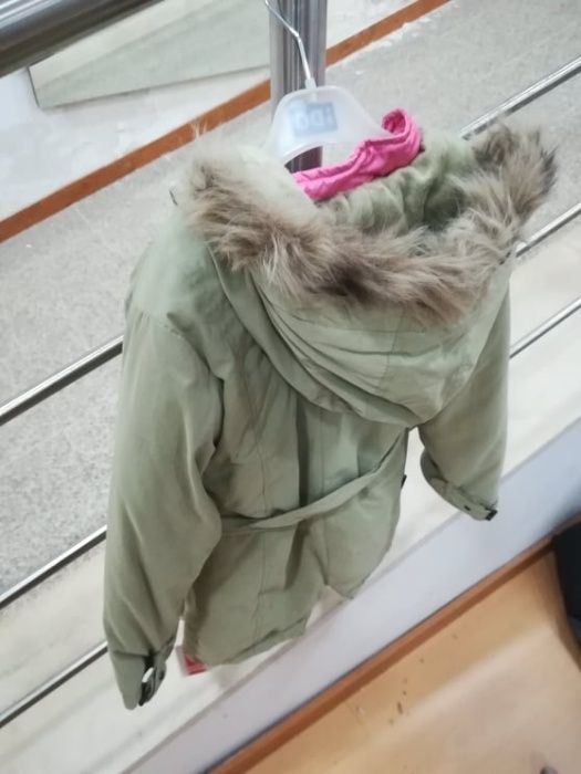 Kispo de Menina Marca Kanz Cor.Verde claro Tam 6 Anos