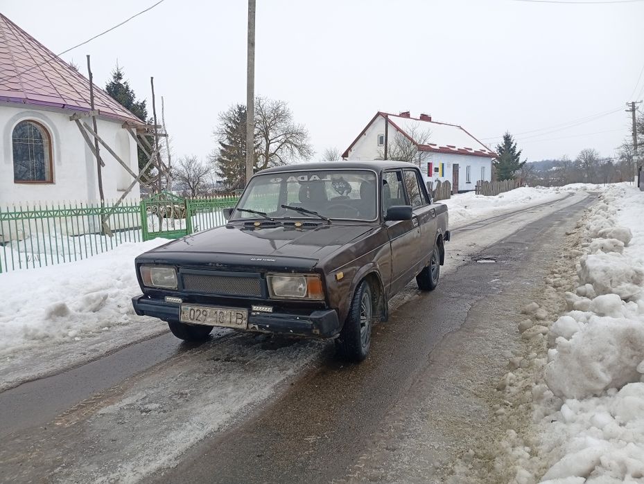 Продам ваз 2105 1.5 газ бензин